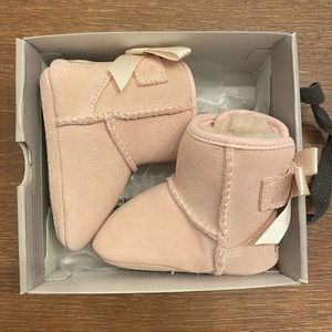 Ugg Jesse Bow II - Baby size 0/1 - pink